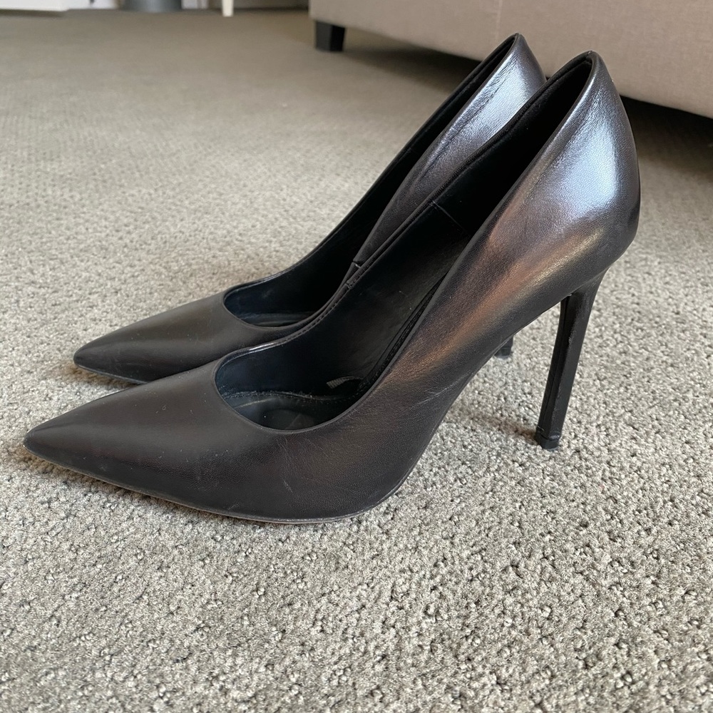 Zara Black Pumps
